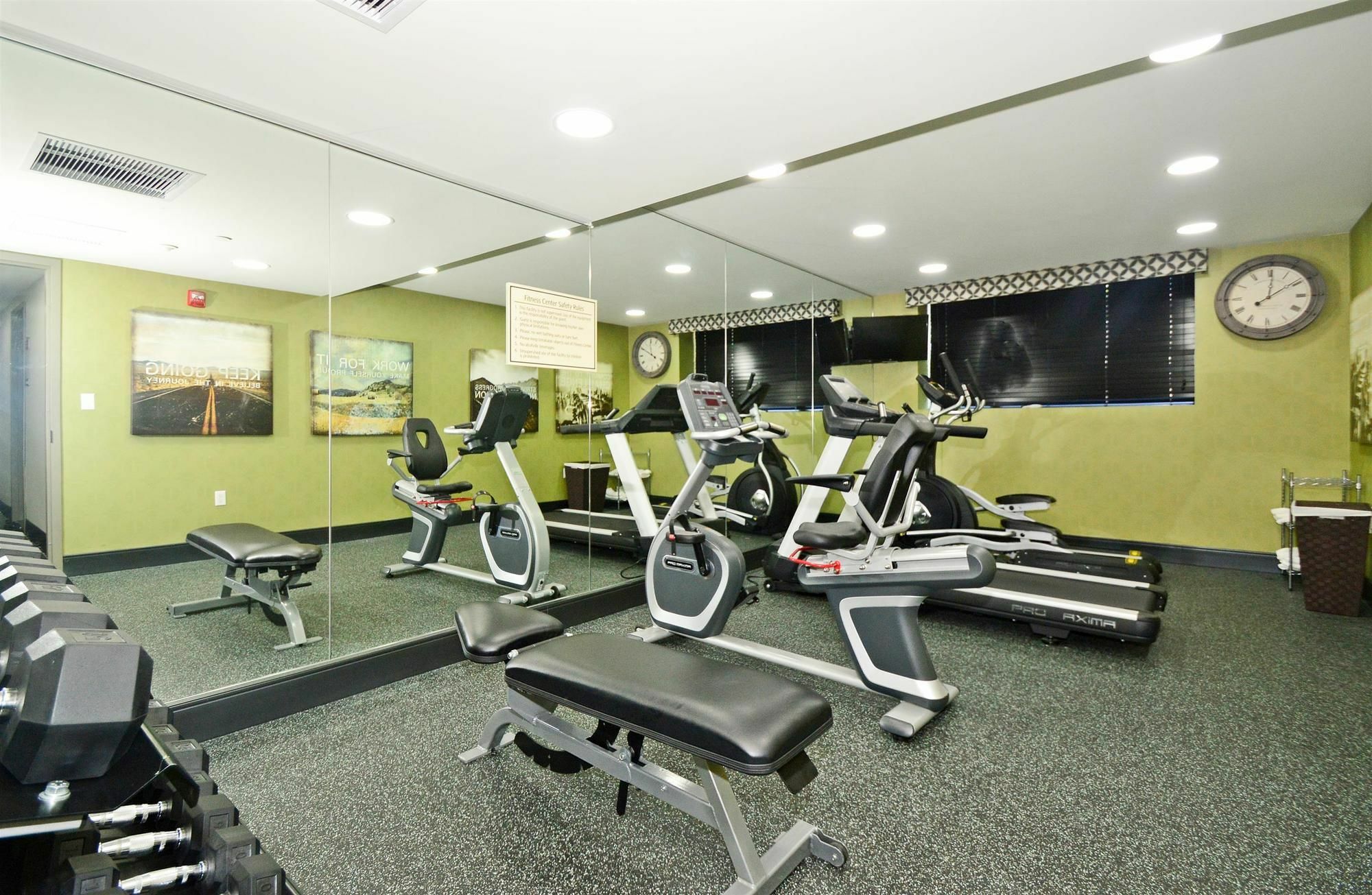 Best Western Plus Laguardia Airport Hotel Queens 纽约 外观 照片