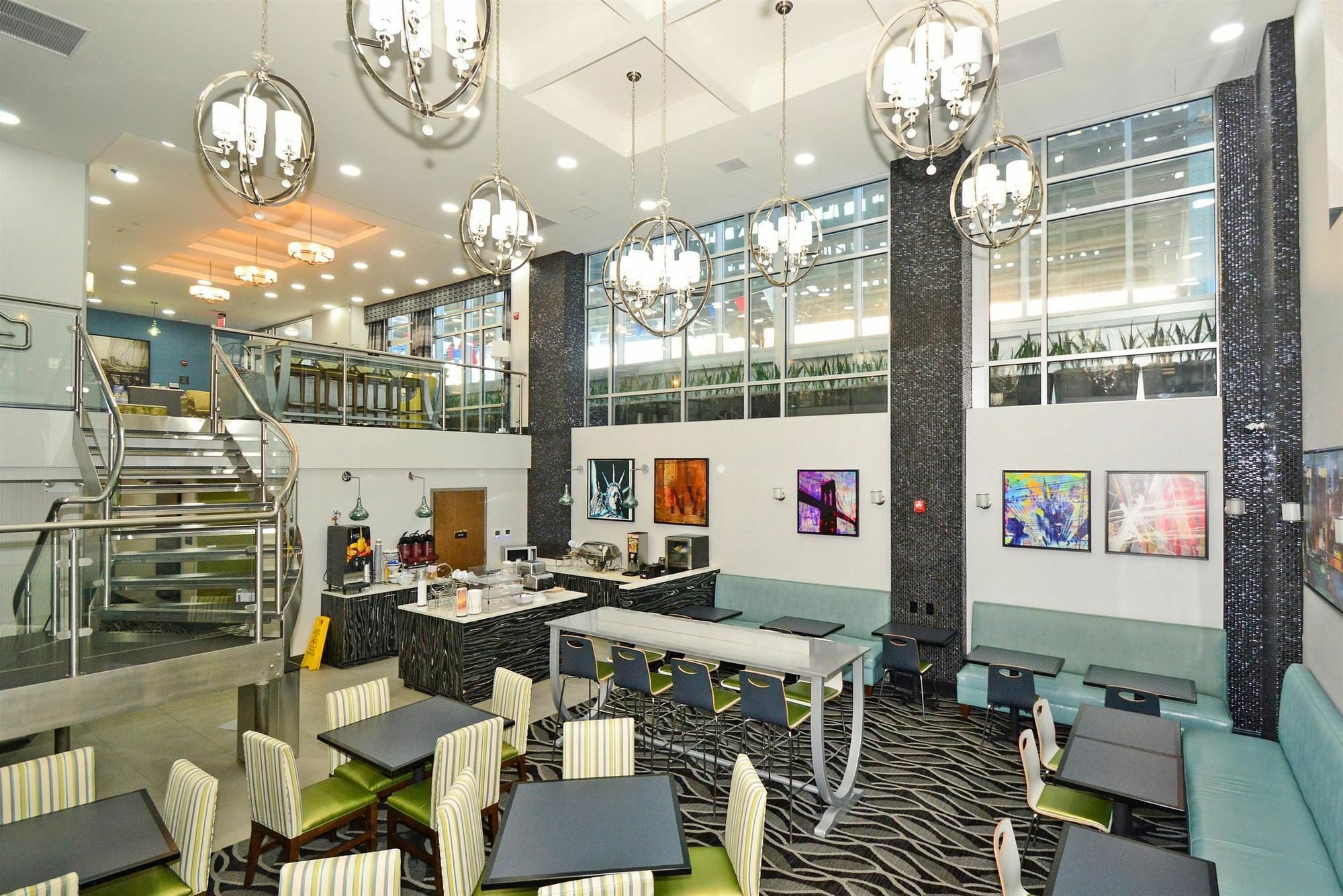 Best Western Plus Laguardia Airport Hotel Queens 纽约 外观 照片
